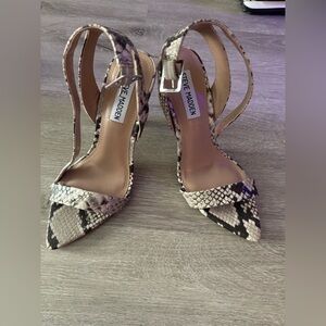 Steve Madden brand new heels!